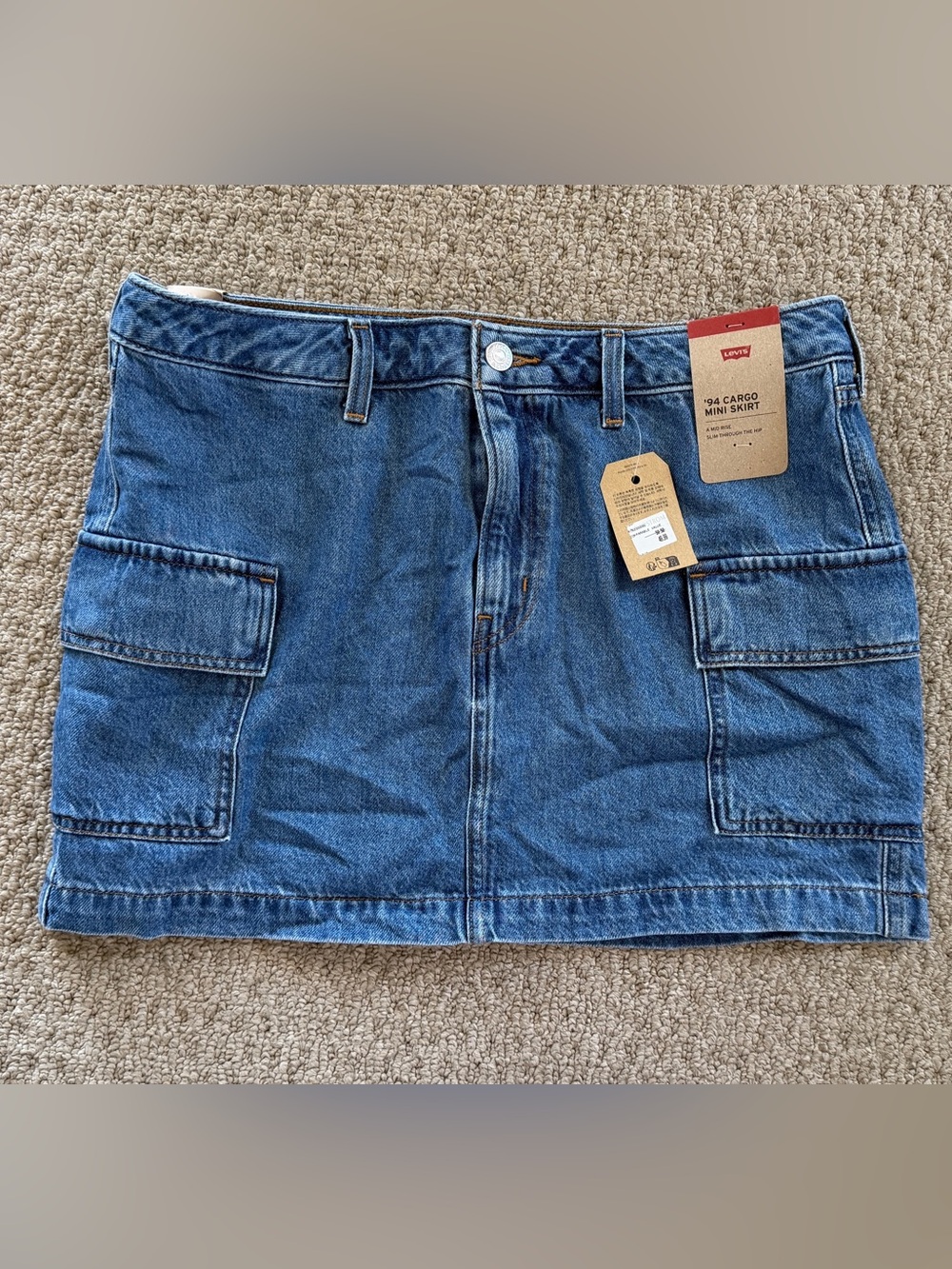 NWT Levi’s ‘94 Cargo Mini Skirt Size 29